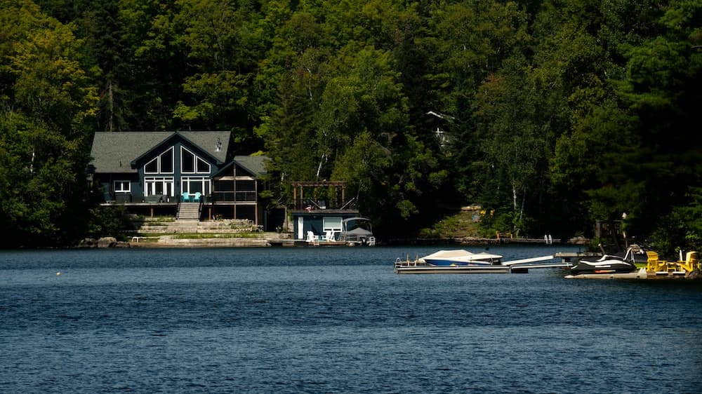 Lakefront cottage at Lake Bled — image 1